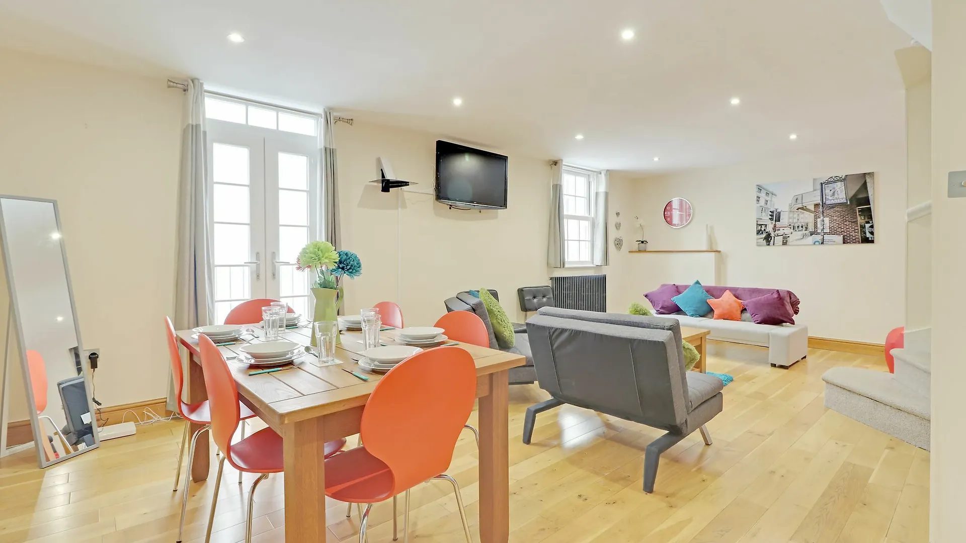 Brighton Getaways - Pebble Mews Apartment 0*,  United Kingdom