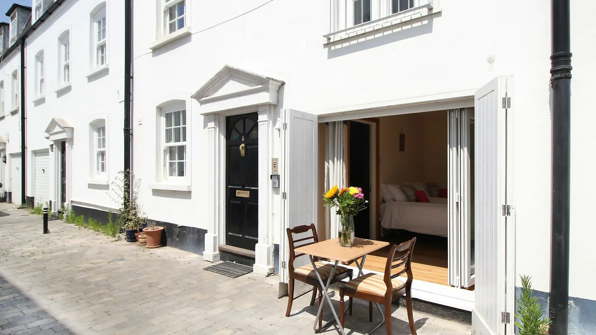 Brighton Getaways - Pebble Mews Apartment