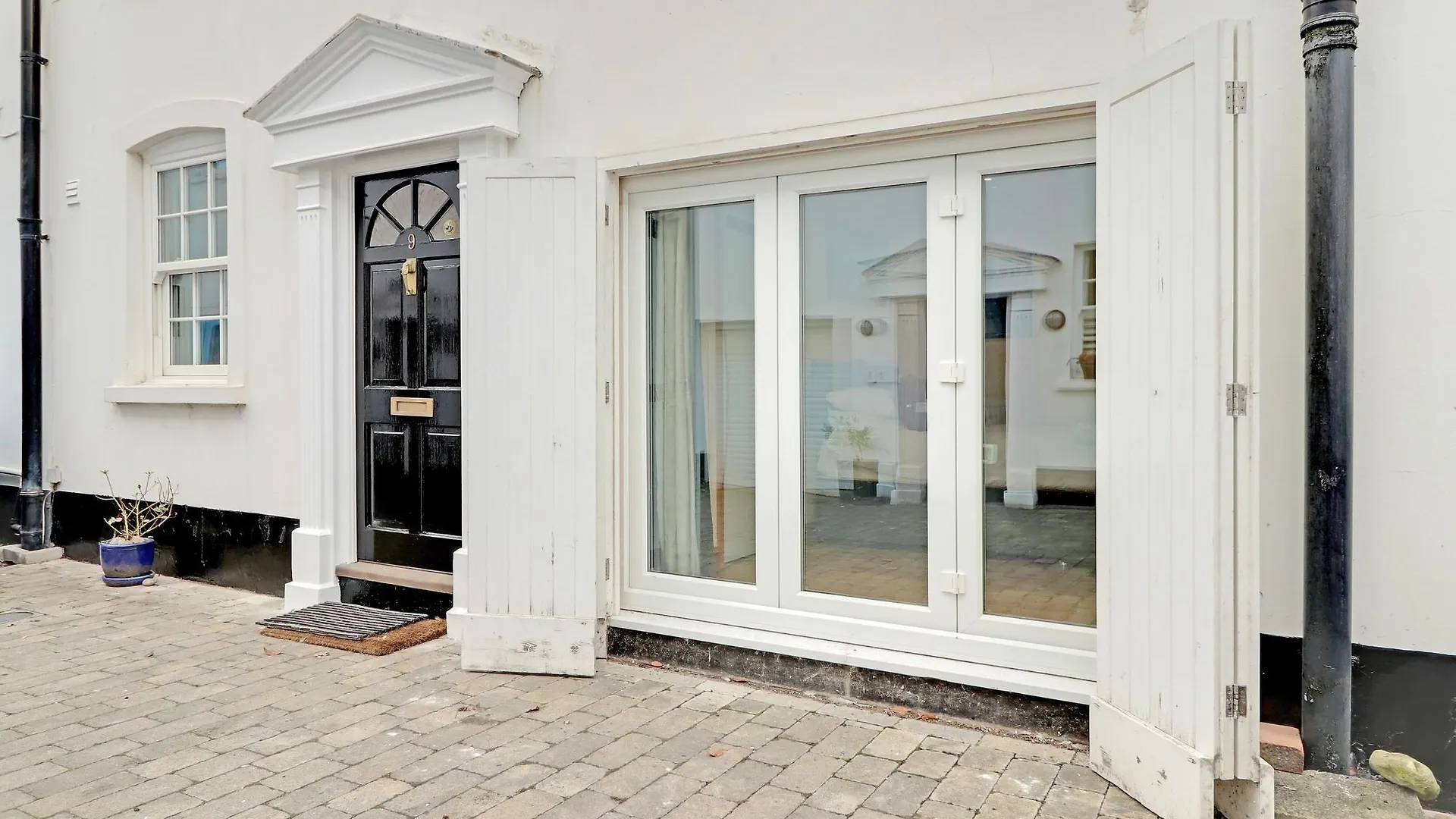 Brighton Getaways - Pebble Mews Apartment United Kingdom